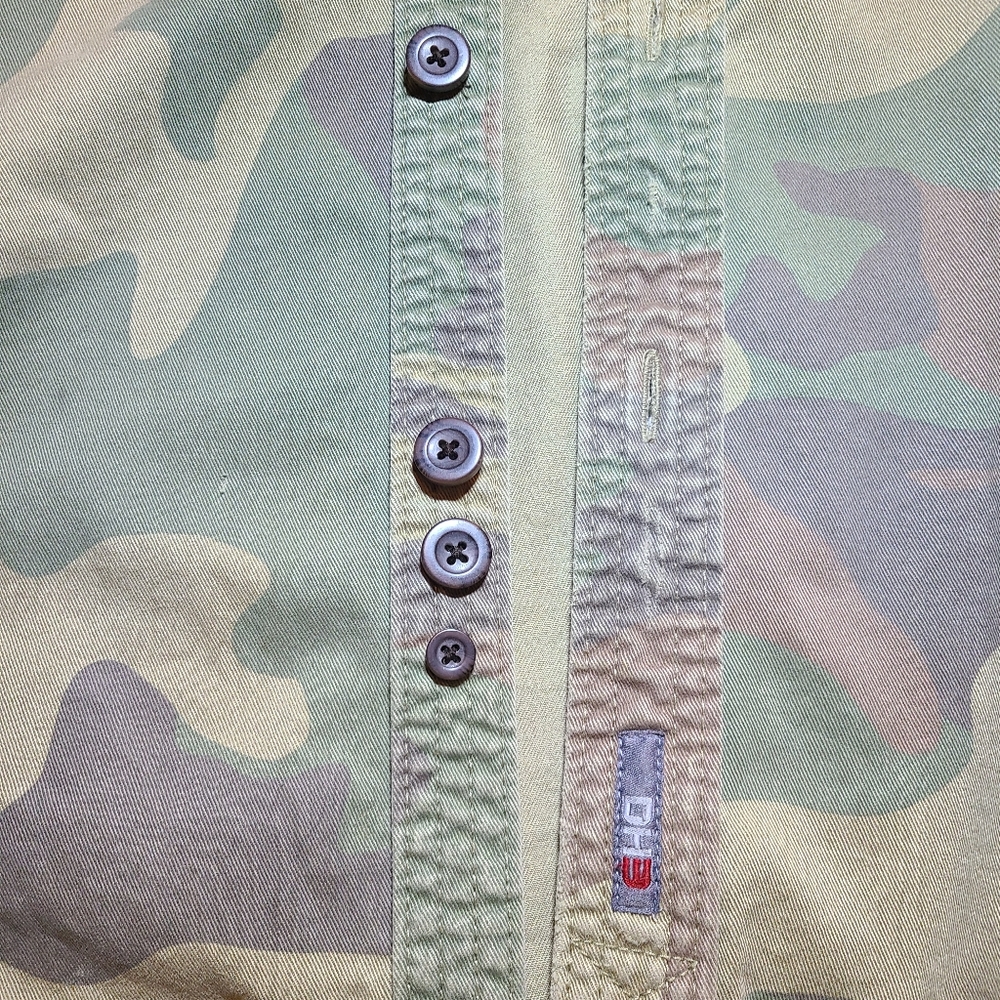Cammo heavy shirt/light jacket. Brand is DHB. - Picture 5 of 6